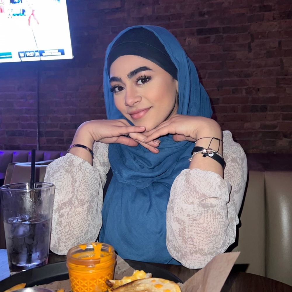 Meet your Posher, Faiza